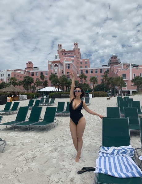 Milana Vayntrub onlyfans for free