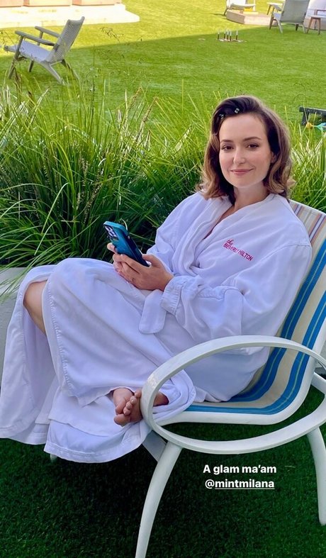 Milana Vayntrub onlyfans leaked pictures