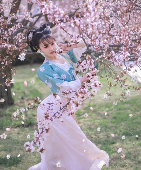 Yuan Herong onlyfans leaks naked