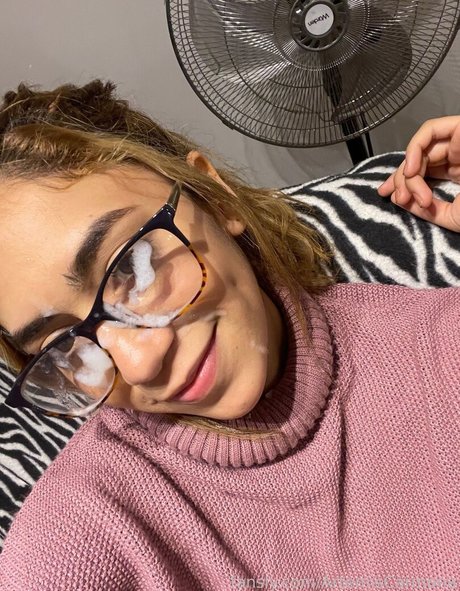 Artemis Carmona onlyfans photo