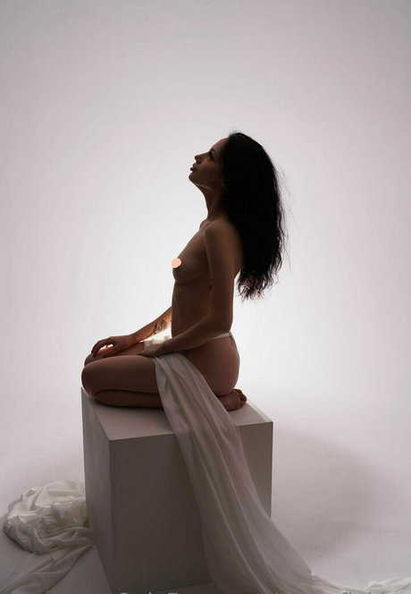 thesofiakiss onlyfans naked leak