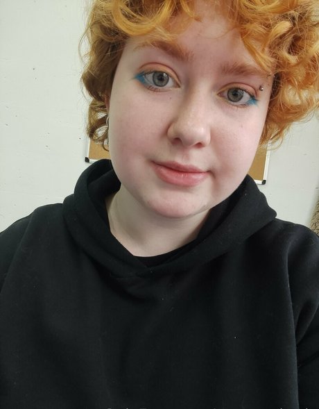 amateur chubby onlyfans beautiful nude selfie