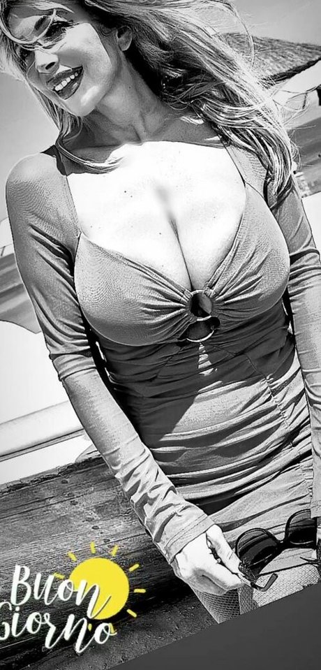 Sonia Grey onlyfans nude pics