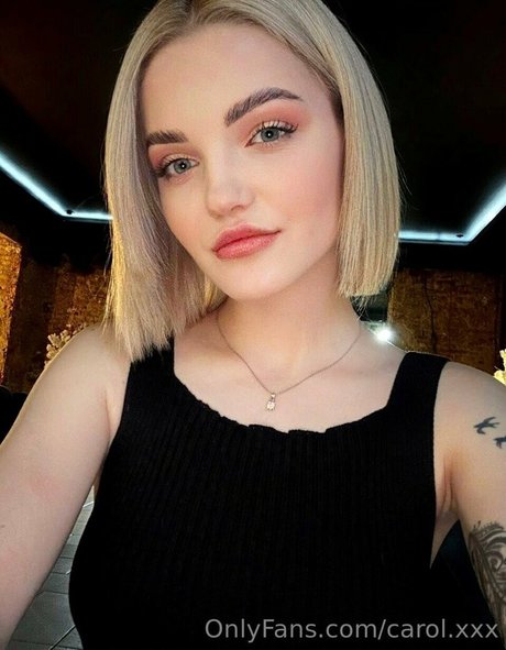 carol xxx nude only fans