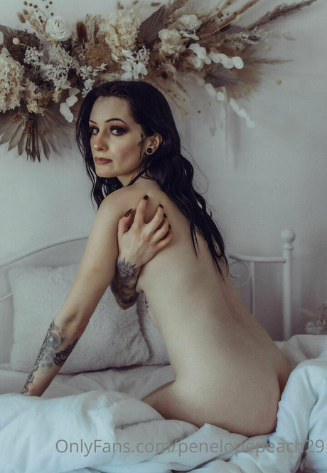 penelopepeach29 onlyfans model photos