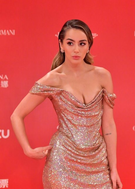 Chloe Bennet free onlyfans