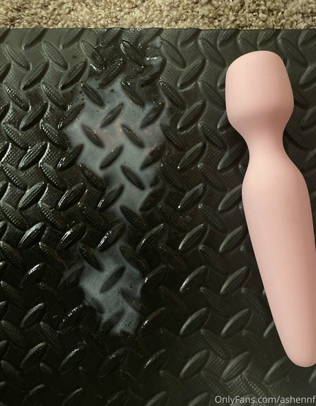 ashennf nude only fans