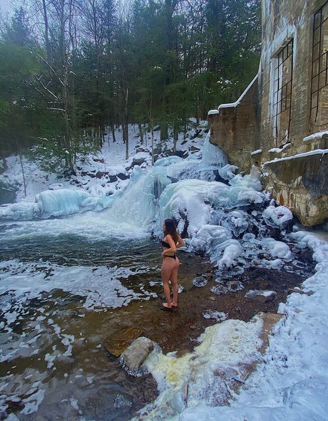 Lilly Breton porn onlyfans