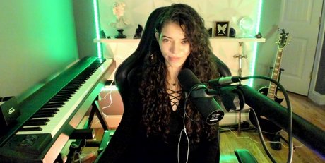 cum swallow onlyfans pretty slide