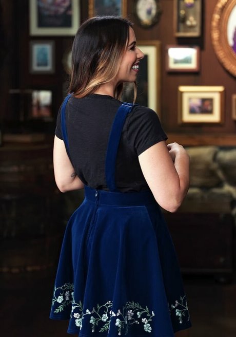 Laura Bailey onlyfans pic