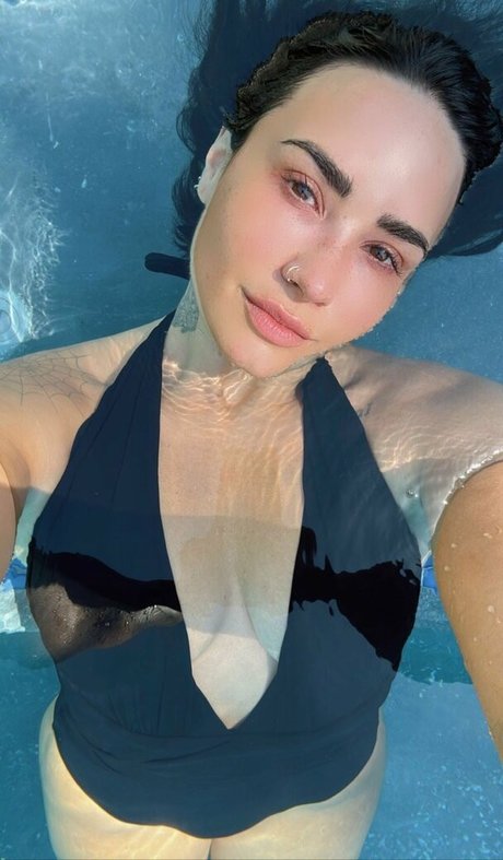 Demi Lovato onlyfans pictures