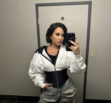 Demi Lovato only fans pic