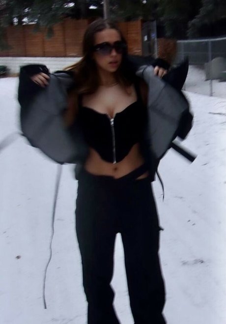 Tate McRae onlyfans free content