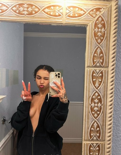 latina maid onlyfans beautiful xxx self-portrait