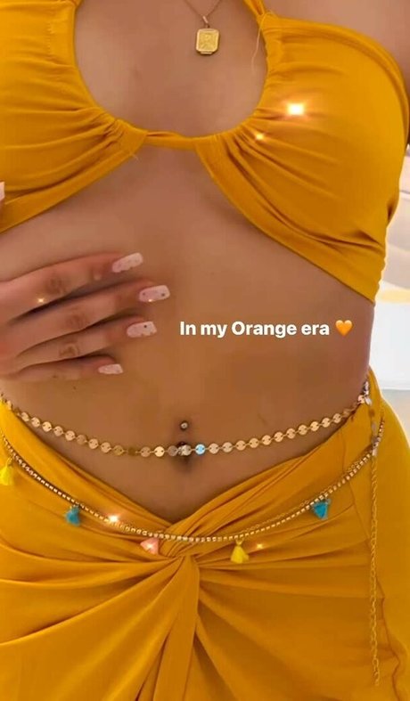 AlaiaJeanneau sex onlyfans