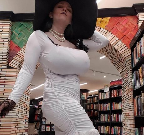 chimeracostumes onlyfans naked