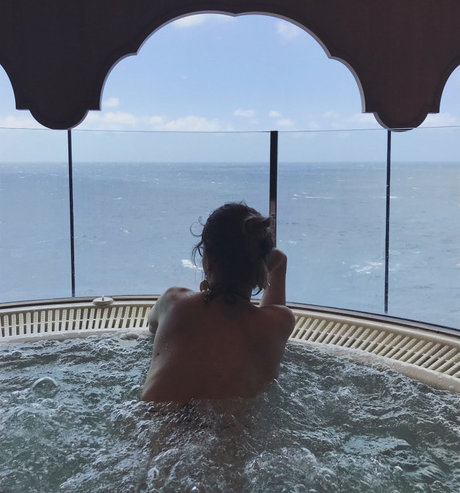 Sara Muller boobs onlyfans