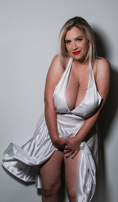 Nina Phoenix onlyfans sex leaks