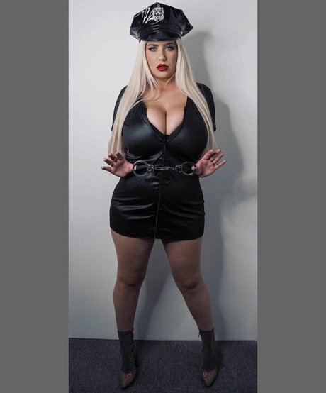 Nina Phoenix only fans nude leaks