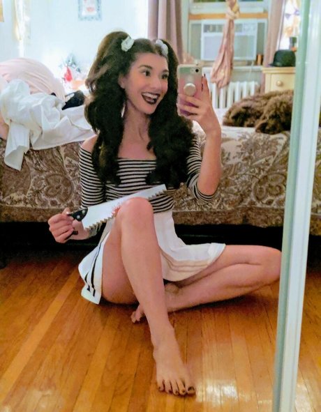 babysitter onlyfans sexy nude glimpse