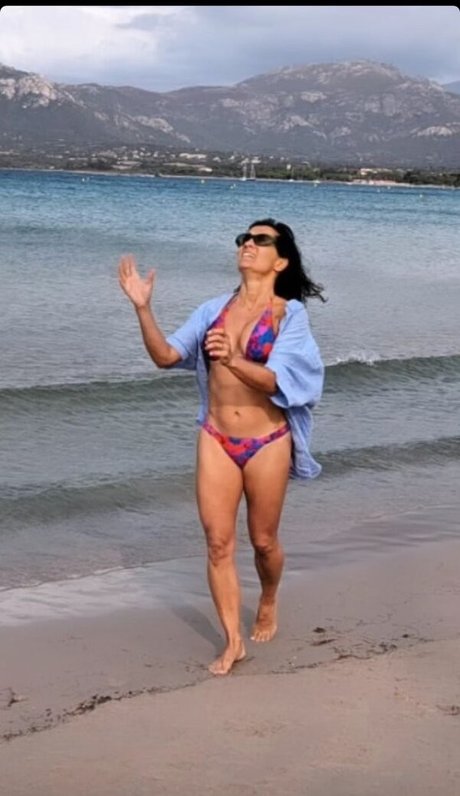 Rebecca Sarker onlyfans nudes