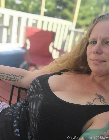 amateur blonde onlyfans porno render