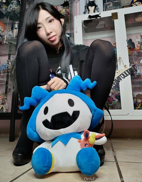 mikan cosfree nude only fans leaks