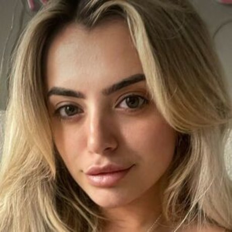 Brandi Burr onlyfans nude pics