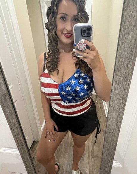 Momdd98 onlyfans pics nude