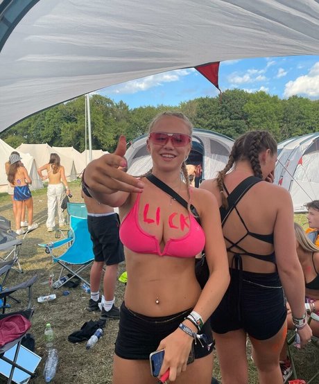 Gabriella Davies leaked onlyfans.