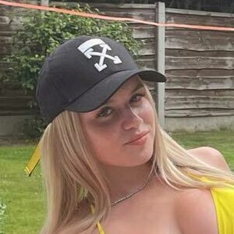 Gabriella Davies leaked only fans