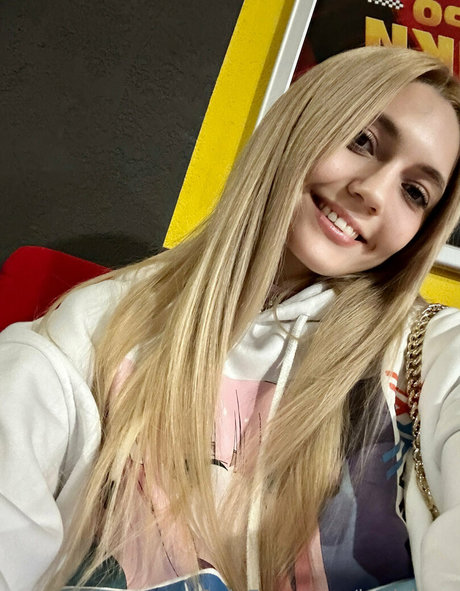 karisha x onlyfans lesk