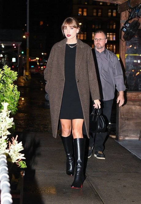 Taylor Swift onlyfans naked