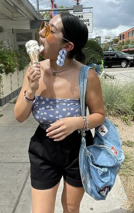 domi elizabethh onlyfans picture