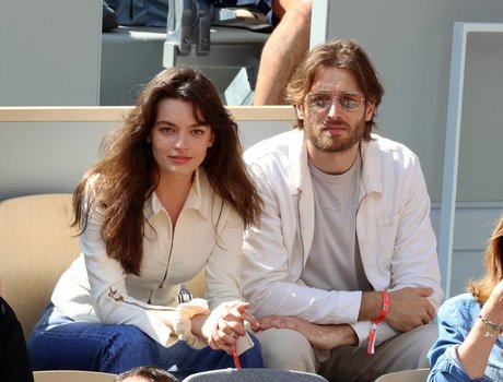 Emma Mackey onlyfans picture