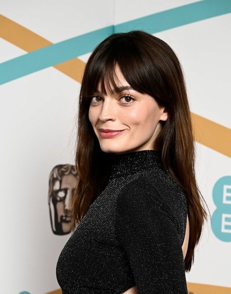 Emma Mackey onlyfans.