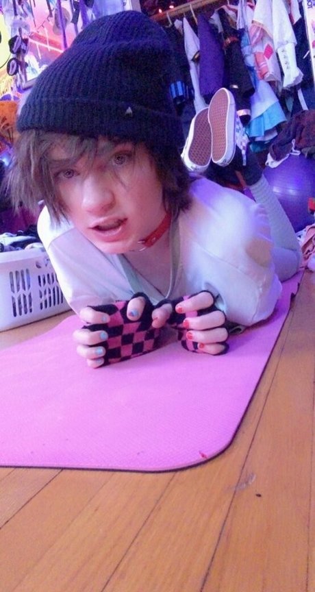 model fuck onlyfans hot nude print