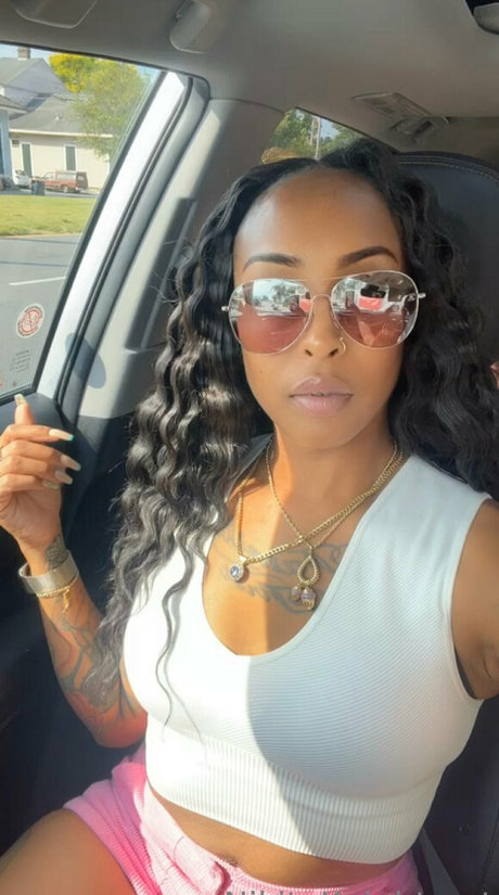 iamnikitaknight only fans nude leaks