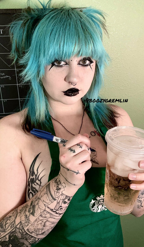 boozygremlin onlyfans nude leaked