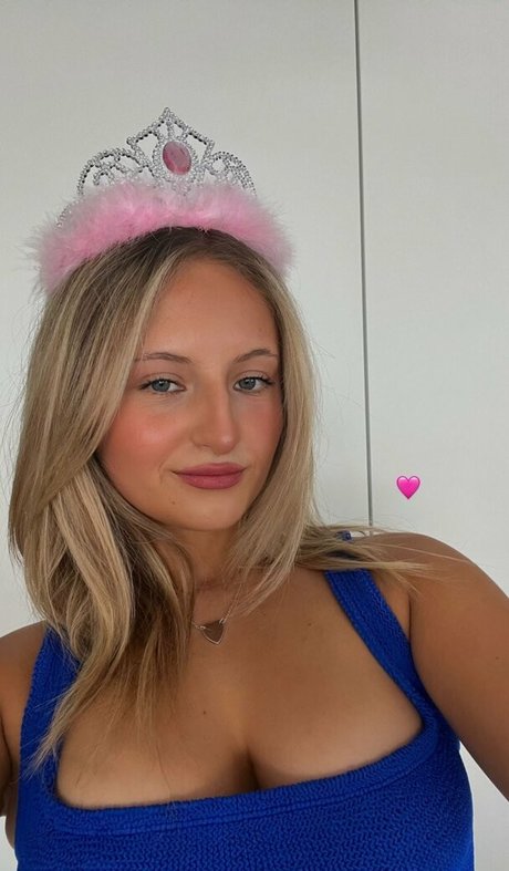 Daisy Campbell only fans