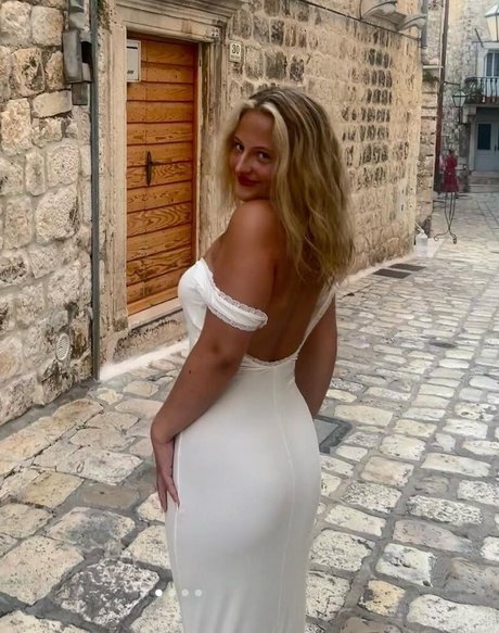 Daisy Campbell onlyfans naked porn