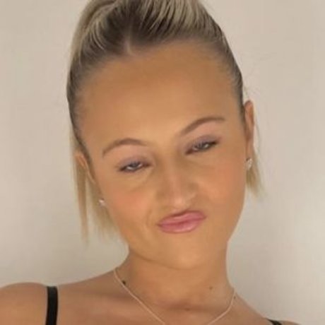 Daisy Campbell onlyfans pics nude