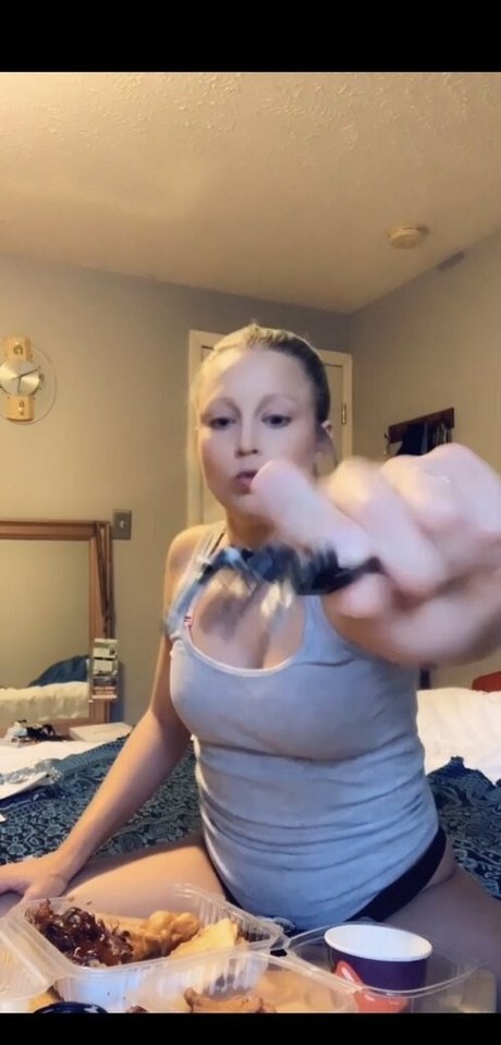 misscherryfitx onlyfans leaked pictures