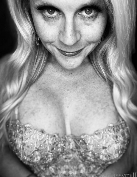 aclassymilf onlyfans nude leaked