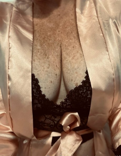 aclassymilf Profile image