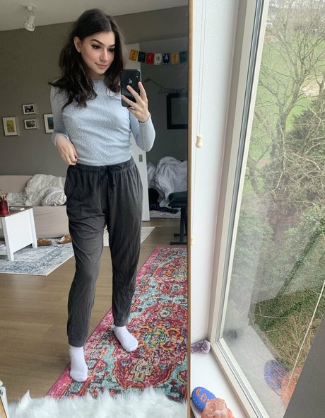 mayasnaked onlyfans leaked nude