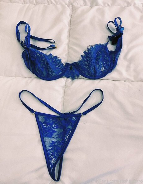 Sasha Ferro ass onlyfans