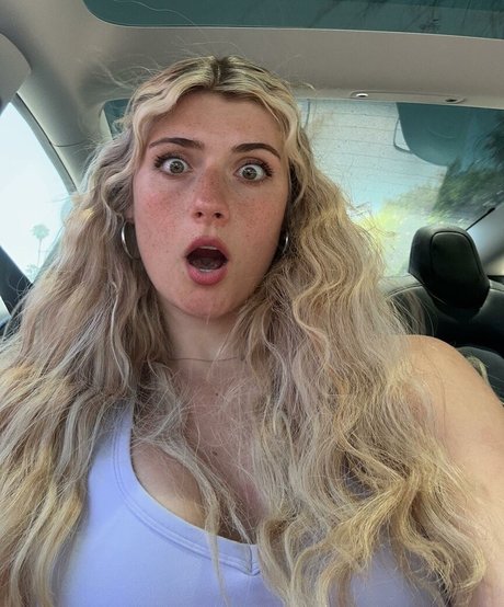 Faith Ordway onlyfans leaks