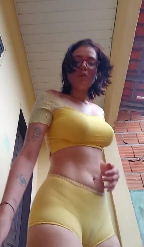 Kalymne Sampaio  gallery