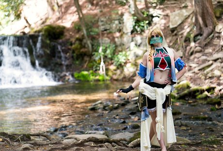 CrystAAHHL naked on onlyfans